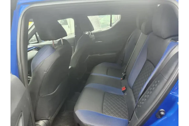 $22999 : 2020 C-HR LE image 8