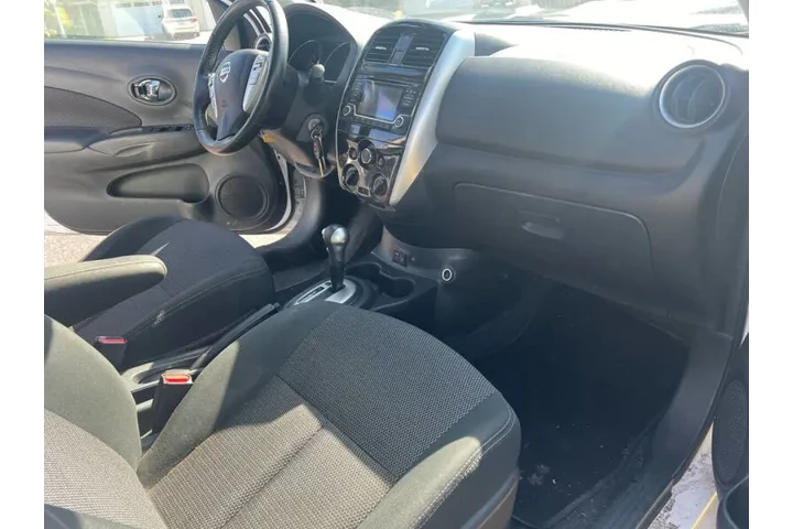 $6800 : 2018 Versa SV image 6