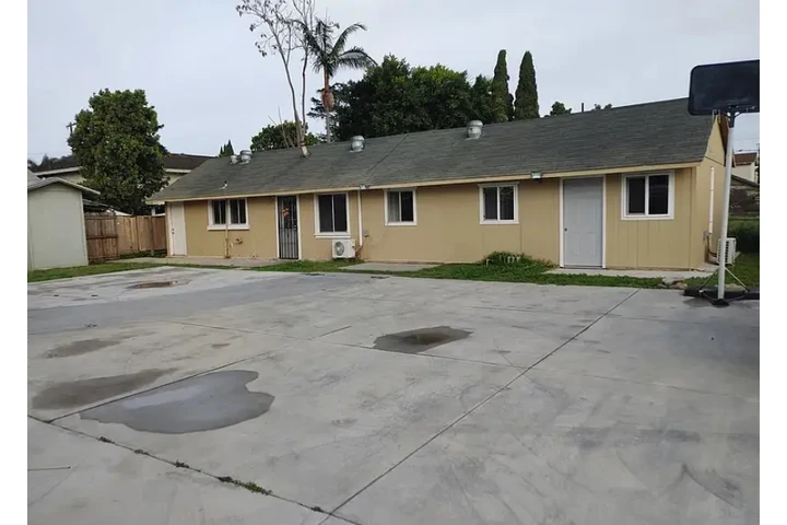 $1680 : 2 bds, 2 ba, 800 sqft. plus image 1