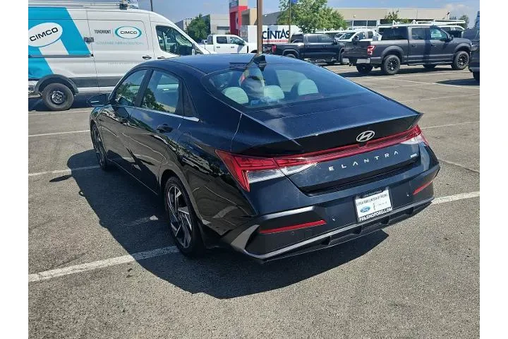 $22000 : Hyundai ELANTRA Hybrid 2024 image 4
