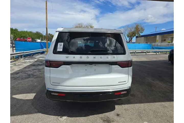$36696 : Jeep Wagoneer L 2023 4x4 Ser image 3