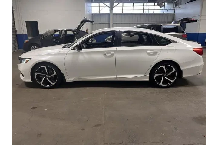 $23886 : Honda Accord 2022 Sport 4dr image 6