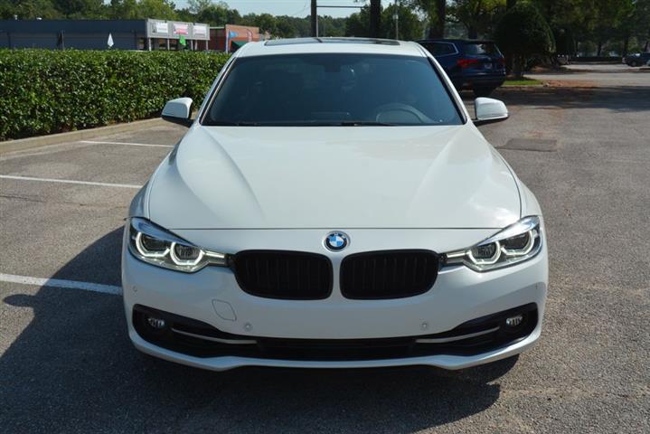 2016 BMW 3 Series 328i image 3