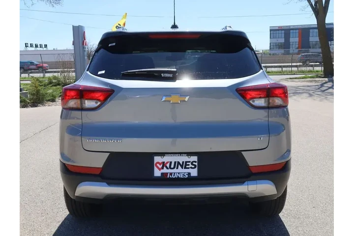 $23177 : Chevrolet Trailblazer 2025 L image 8