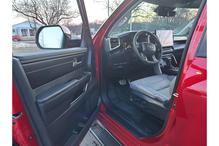 $45000 : 2024 Tundra SR5 image 2