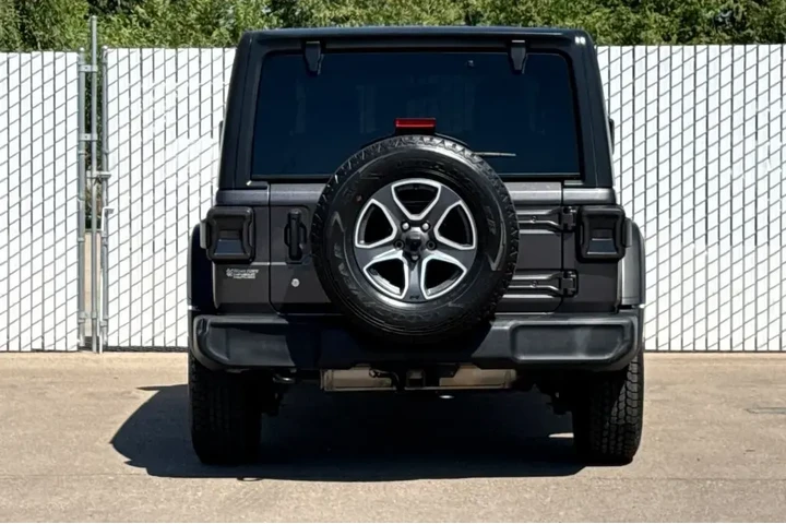 $22997 : Jeep Wrangler Unlimited 2020 image 5