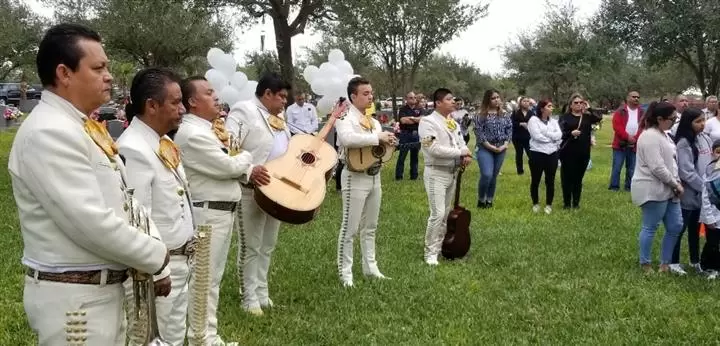 Mariachi America De TX image 8