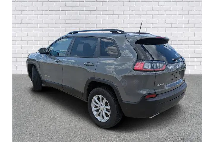 $24990 : Jeep Cherokee 2022 4x4 Latit image 3