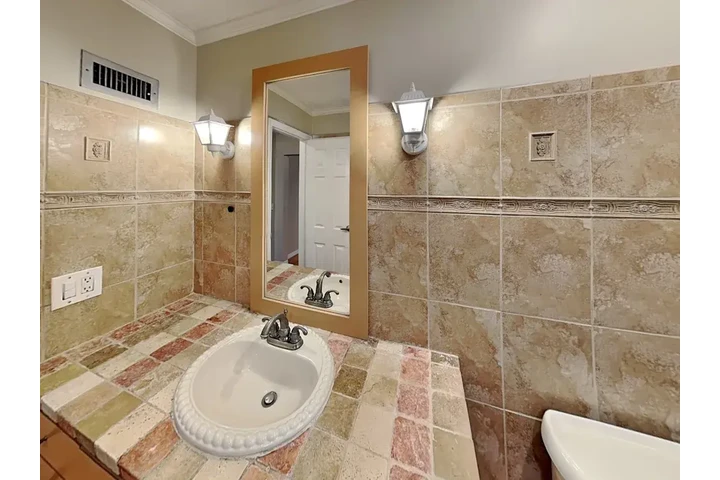 $2530 : 3 Bedroom house in Kendall image 8