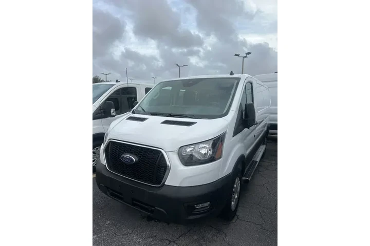 $32990 : Ford Transit 2024 250 3dr SW image 2