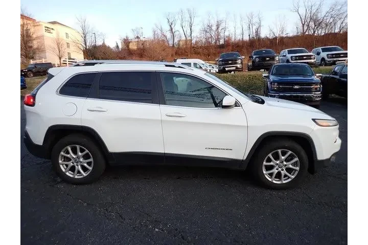 $9688 : Jeep Cherokee 2016 4x4 Latit image 6