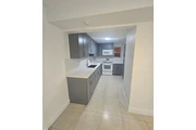 $2400 : RENTA APARTAMENTO HIALEAH thumbnail