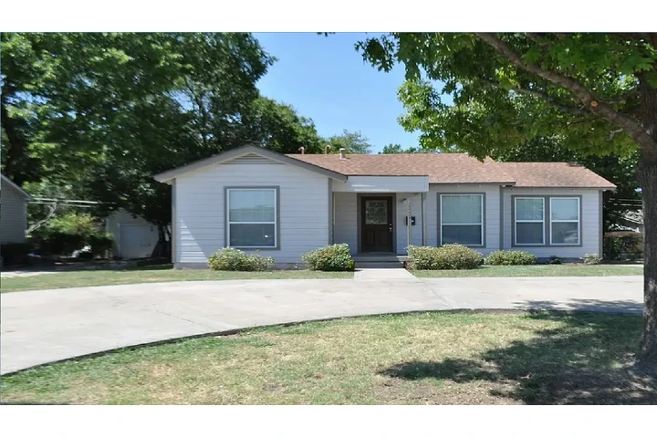 $980 : fresh light modern Home image 1