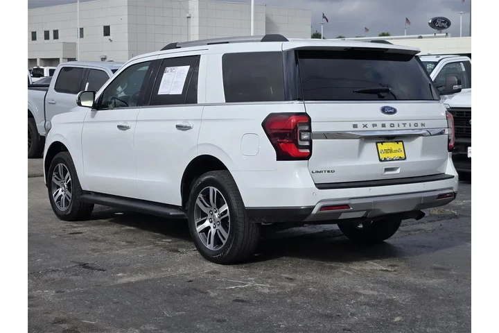 $38595 : Ford Expedition 2024 4x2 Lim image 7