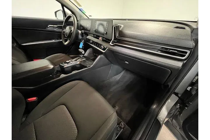 $19964 : Kia Sportage 2024 LX 4dr SUV image 10