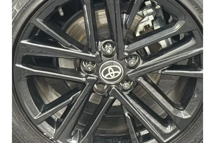$27500 : Toyota Camry 2025 SE 4dr Sed image 5