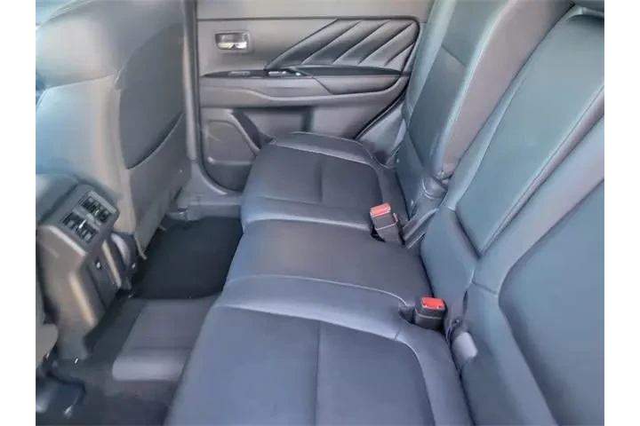 $16999 : Mitsubishi Outlander PHEV 20 image 10