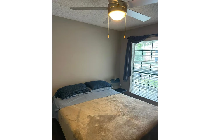 $850 : Cerca a Universal image 2