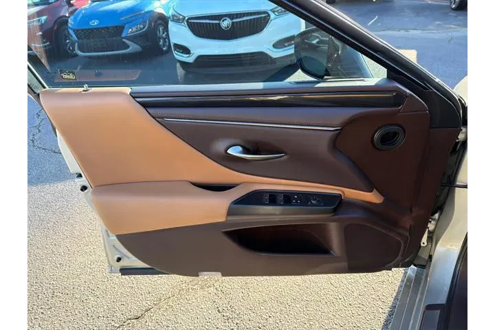 $28995 : Lexus ES 350 2021 4dr Sedan image 10