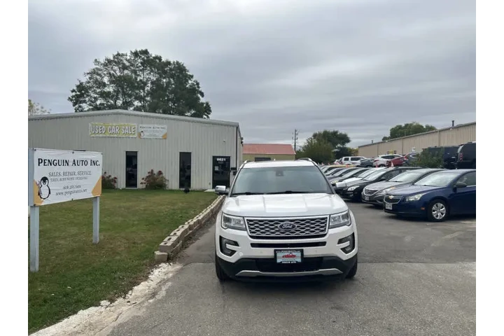 $17490 : 2017 Explorer Platinum image 9