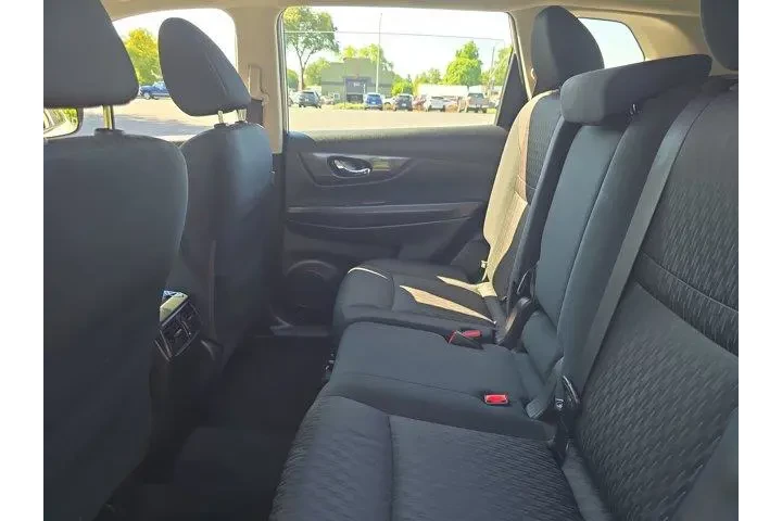 $13995 : Nissan Rogue 2018 S 4dr Cros image 8