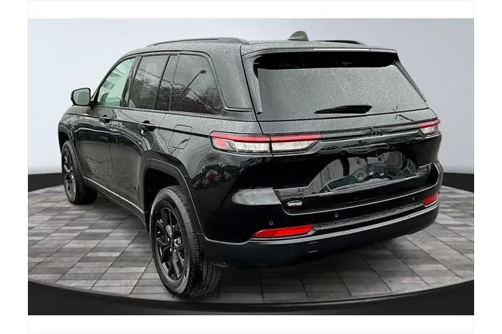 $29986 : Jeep Grand Cherokee 2024 4x4 image 3