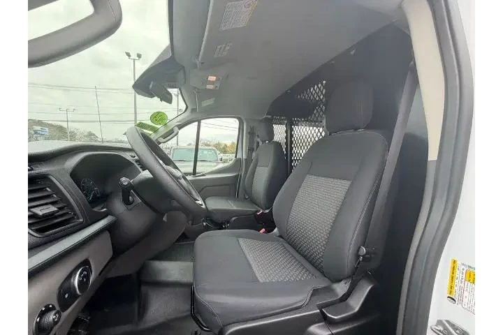$34700 : Ford Transit 2024 250 3dr SW image 10