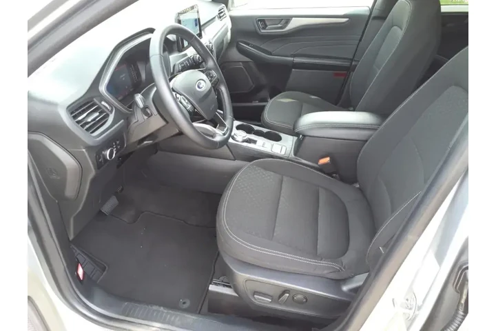 $27990 : Ford Escape 2024 AWD Active image 7