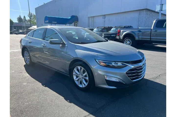 $23988 : Chevrolet Malibu 2023 LT 4dr image 4