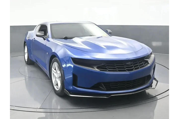 $28995 : Chevrolet Camaro 2023 LT 2dr image 9