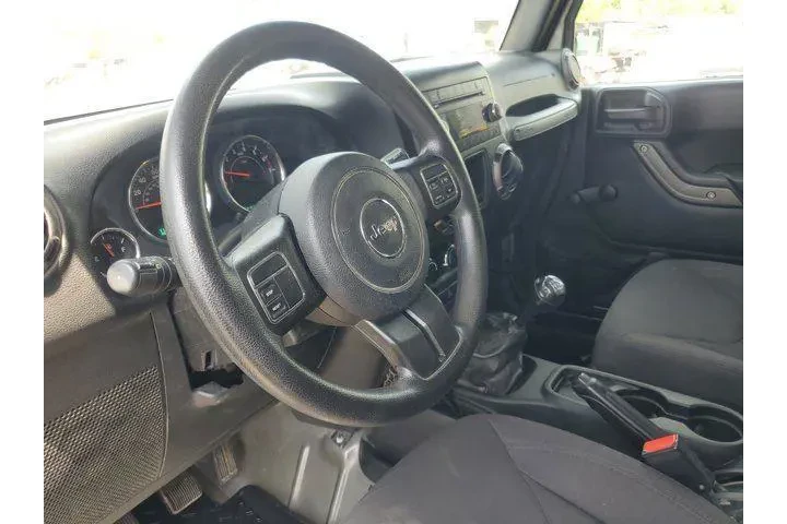 $14595 : Jeep Wrangler 2016 4x4 Sport image 9