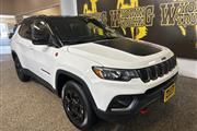 $29995 : 2023 Compass Trailhawk thumbnail