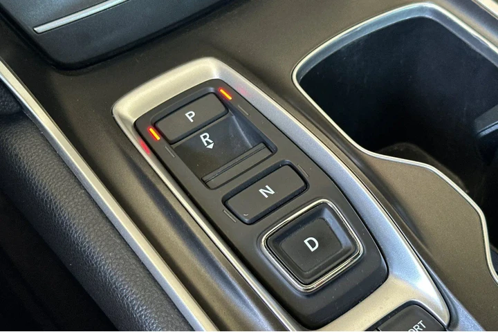 $28000 : Honda Accord 2022 Sport 4dr image 7