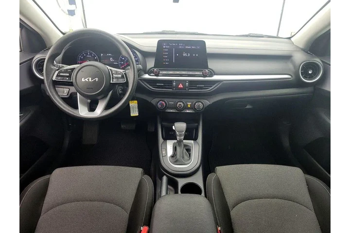 $16998 : Kia Forte 2024 LXS 4dr Sedan image 9