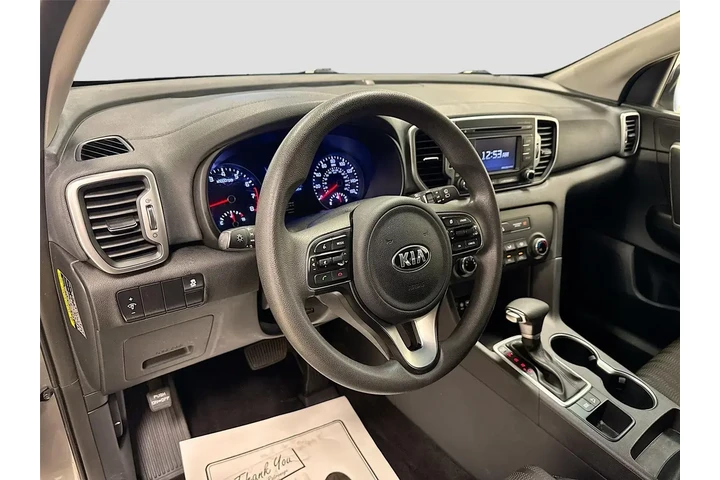 $15869 : Kia Sportage 2019 LX 4dr SUV image 9