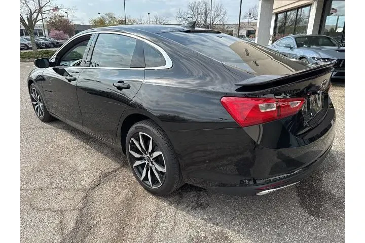 $24000 : Chevrolet Malibu 2024 RS 4dr image 5