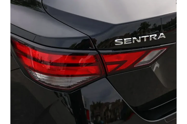 $19753 : Nissan Sentra 2025 SV 4dr Se image 7
