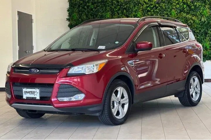 $11493 : Ford Escape 2016 SE 4dr SUV image 8
