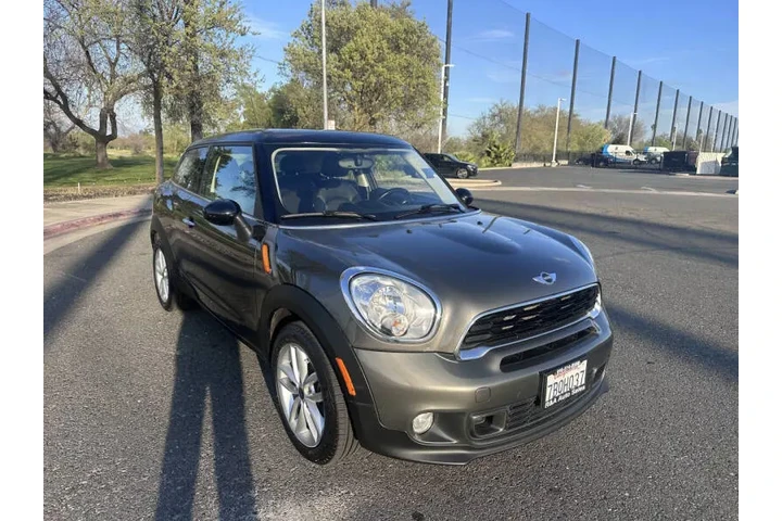 $9895 : 2013 MINI Paceman Cooper S image 2