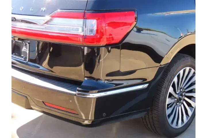 $39911 : Lincoln Navigator 2020 4x4 R image 10