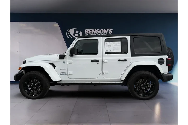 $25896 : Jeep Wrangler 2023 4x4 Sahar image 2