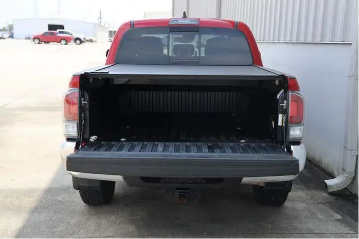 $38349 : Toyota Tacoma 2022 4x4 TRD P image 10