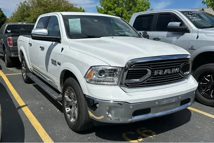 $23995 : Ram 1500 2017 4x4 Laramie Li image 3