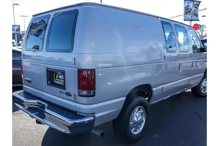 $17890 : Ford E-Series 2010 E-350 SD image 7
