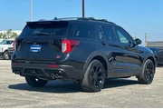 $27775 : Ford Explorer 2021 AWD ST 4d thumbnail