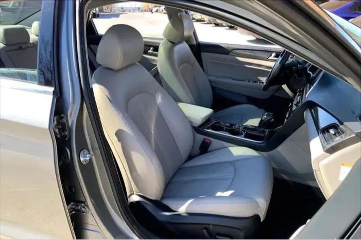 $15747 : Hyundai SONATA Hybrid 2018 L image 9
