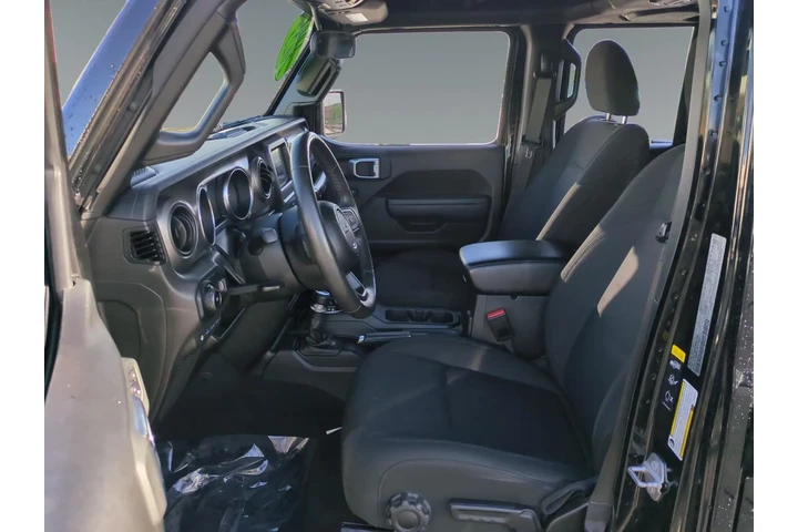 $29950 : Jeep Wrangler 2023 4x4 Willy image 9