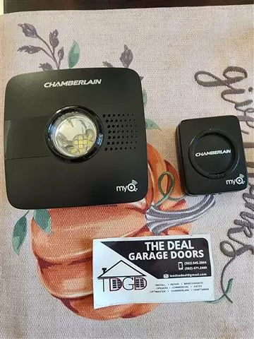 Smart home garage door opener image 3