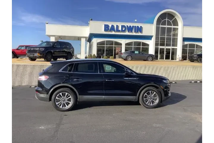 $24500 : Lincoln Nautilus 2020 AWD Re image 8