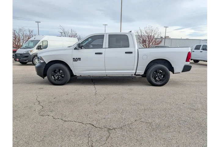 $35995 : Ram 1500 Classic 2024 4x4 Tr image 8